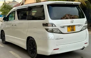 Toyota Vellfire 2009 White