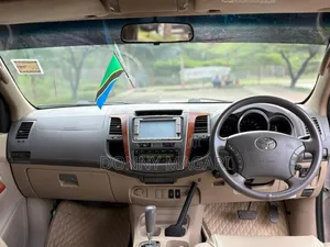 Toyota Fortuner 2018 Gray
