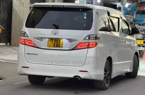 Toyota Vellfire 2020 White