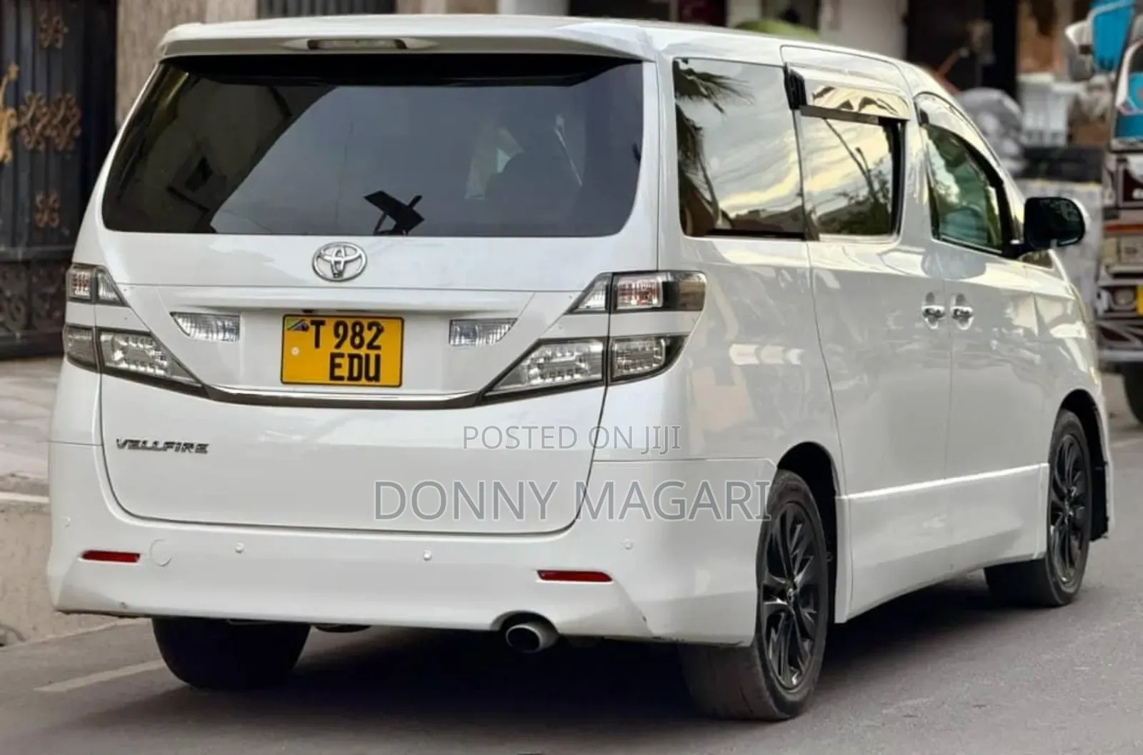 Toyota Vellfire 2020 White