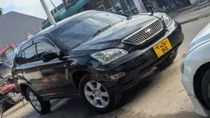 Photo - Toyota Harrier 2005 Black
