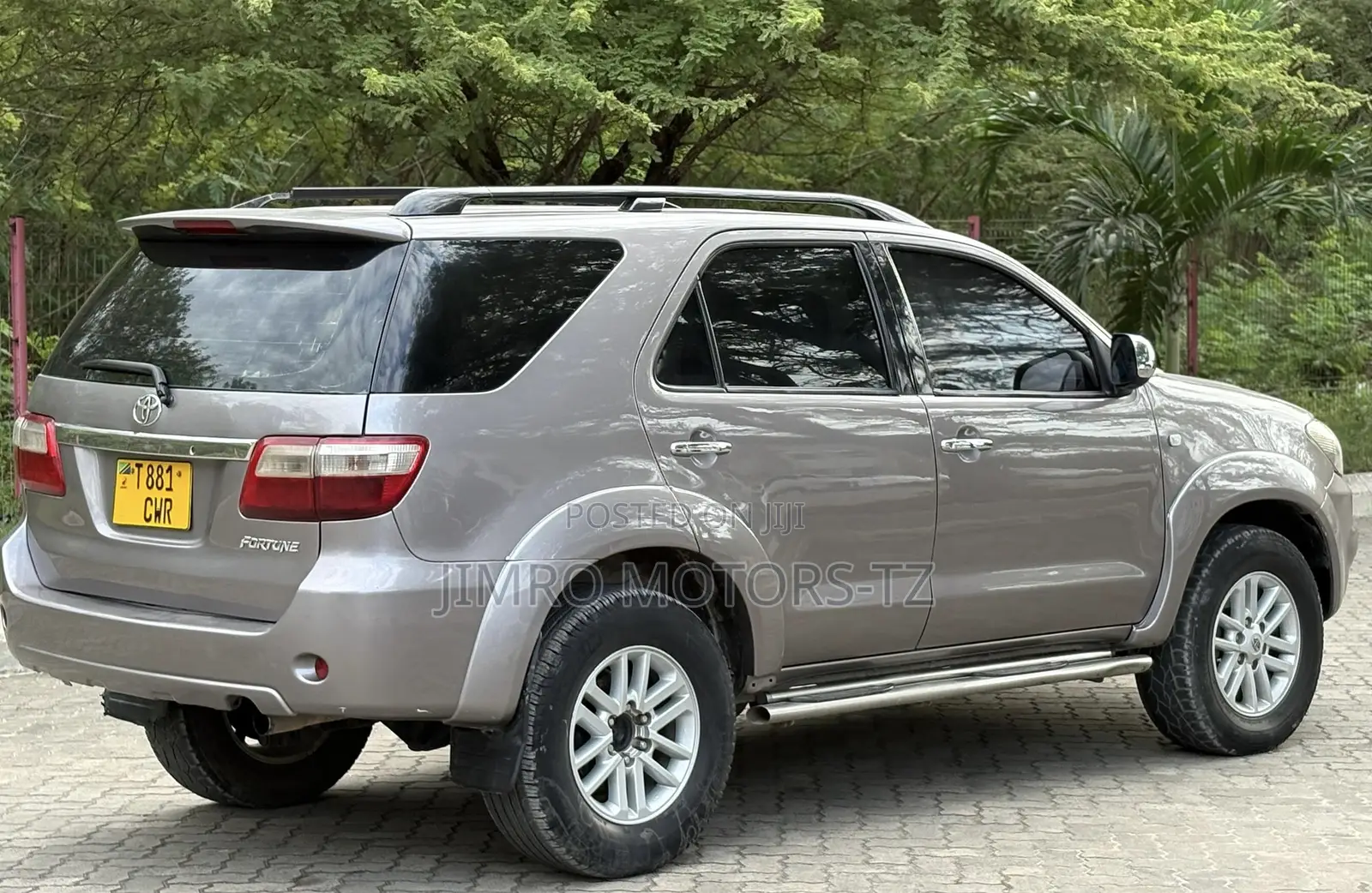 Toyota Fortuner 2006 Burgundy