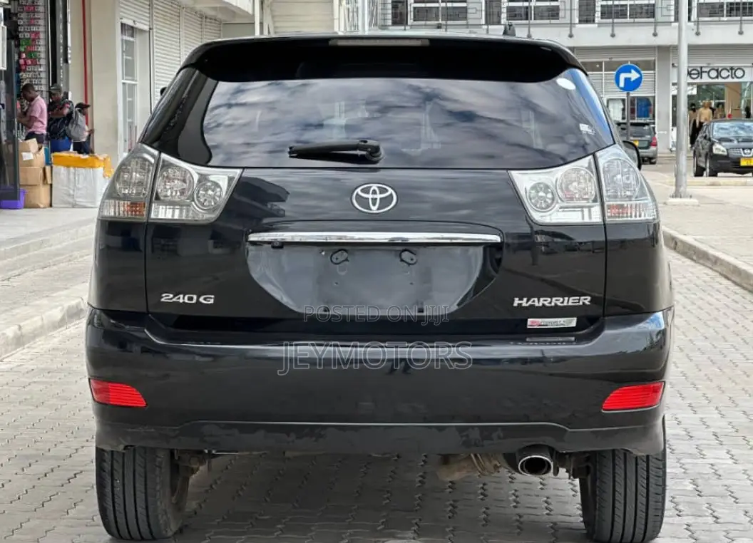 Toyota Harrier 2005 Black