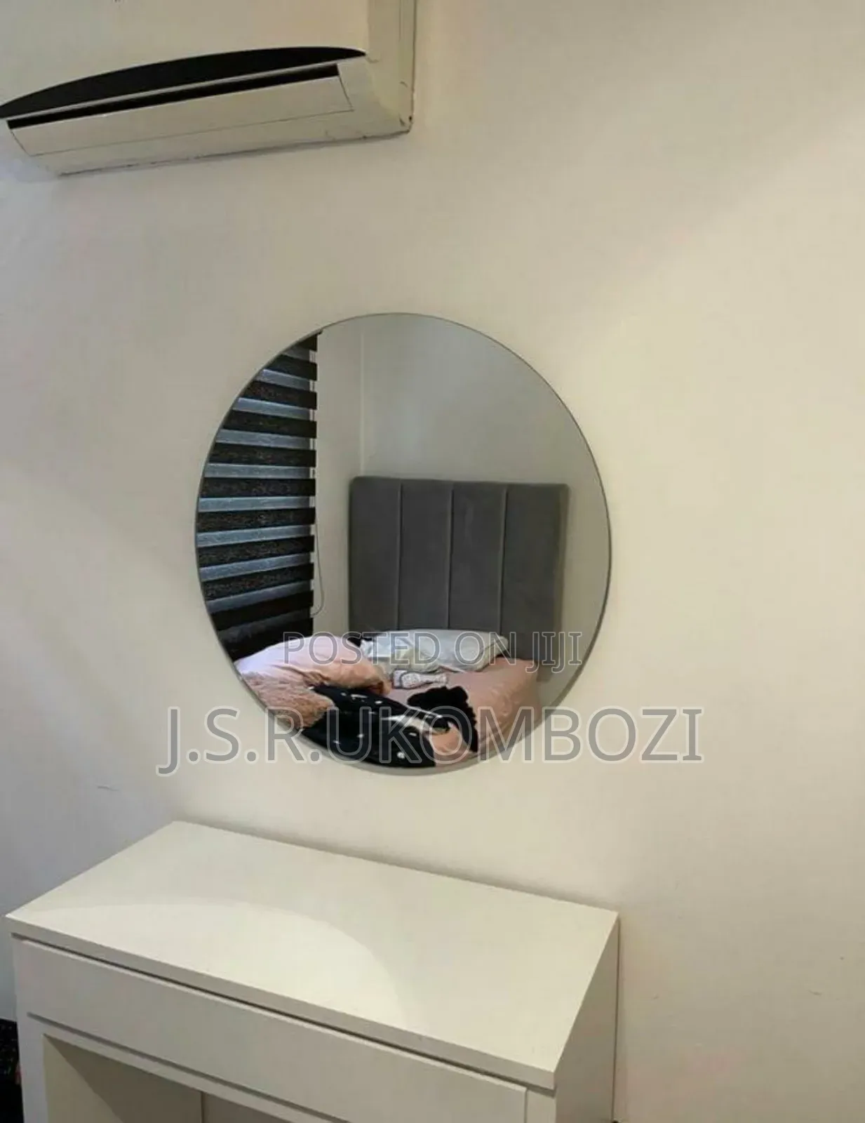 *#Acrylic Wall Mirrors*
Shape: Rectangle
Size: (40*60)Cm
B