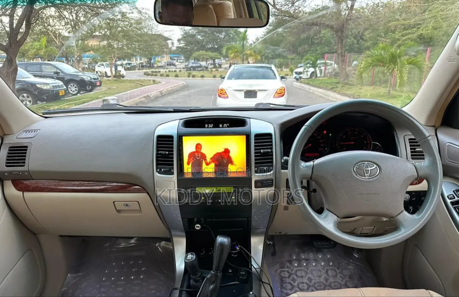 Toyota Land Cruiser Prado 2005 Gold