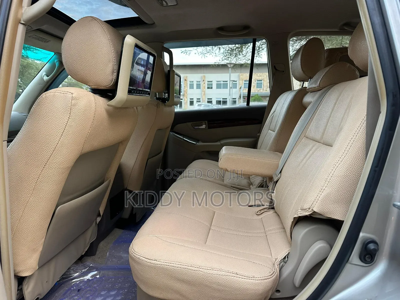 Toyota Land Cruiser Prado 2005 Gold