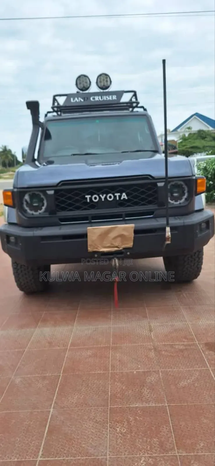 Toyota Land Cruiser 2017 Gray