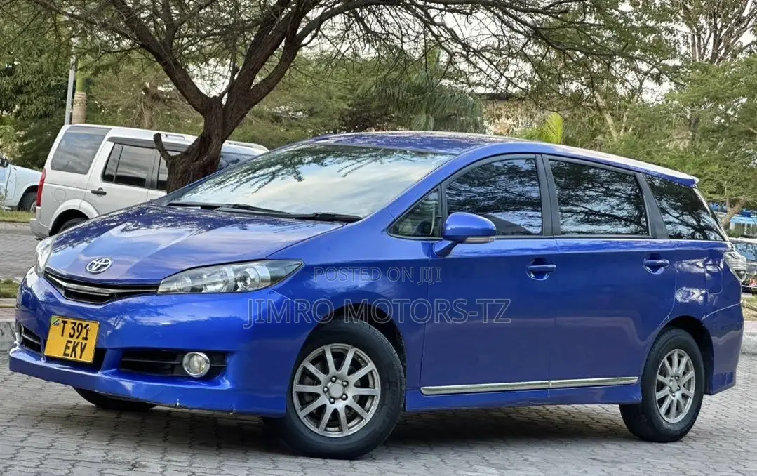 Toyota Wish 2014 Blue