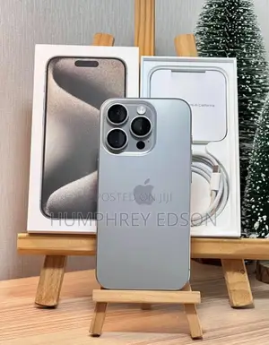 New Apple iPhone 15 Pro Max 256 GB Gold