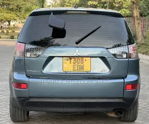Mitsubishi Outlander 2008 Green