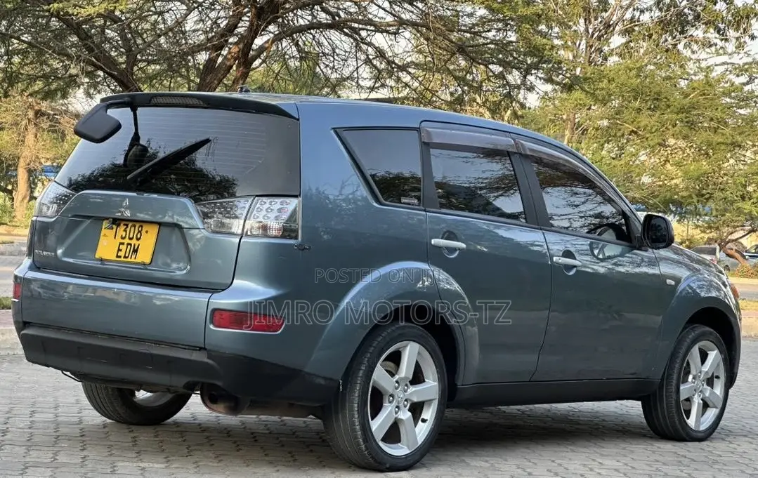 Mitsubishi Outlander 2008 Green