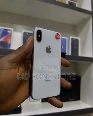Apple iPhone X 64 GB White