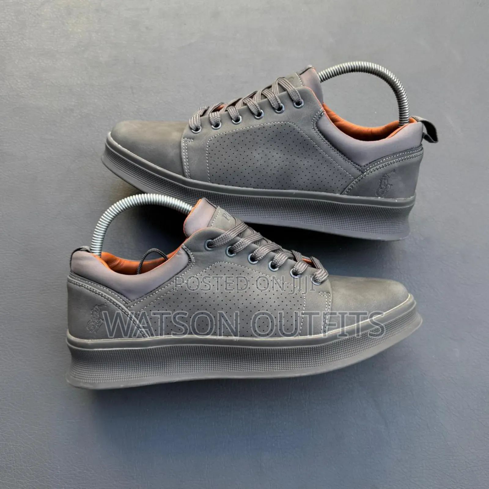 Leather Shoes or Footwears With Completely Smart Looking
