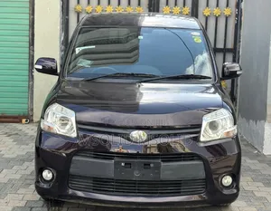 Toyota Sienta 2013 Black