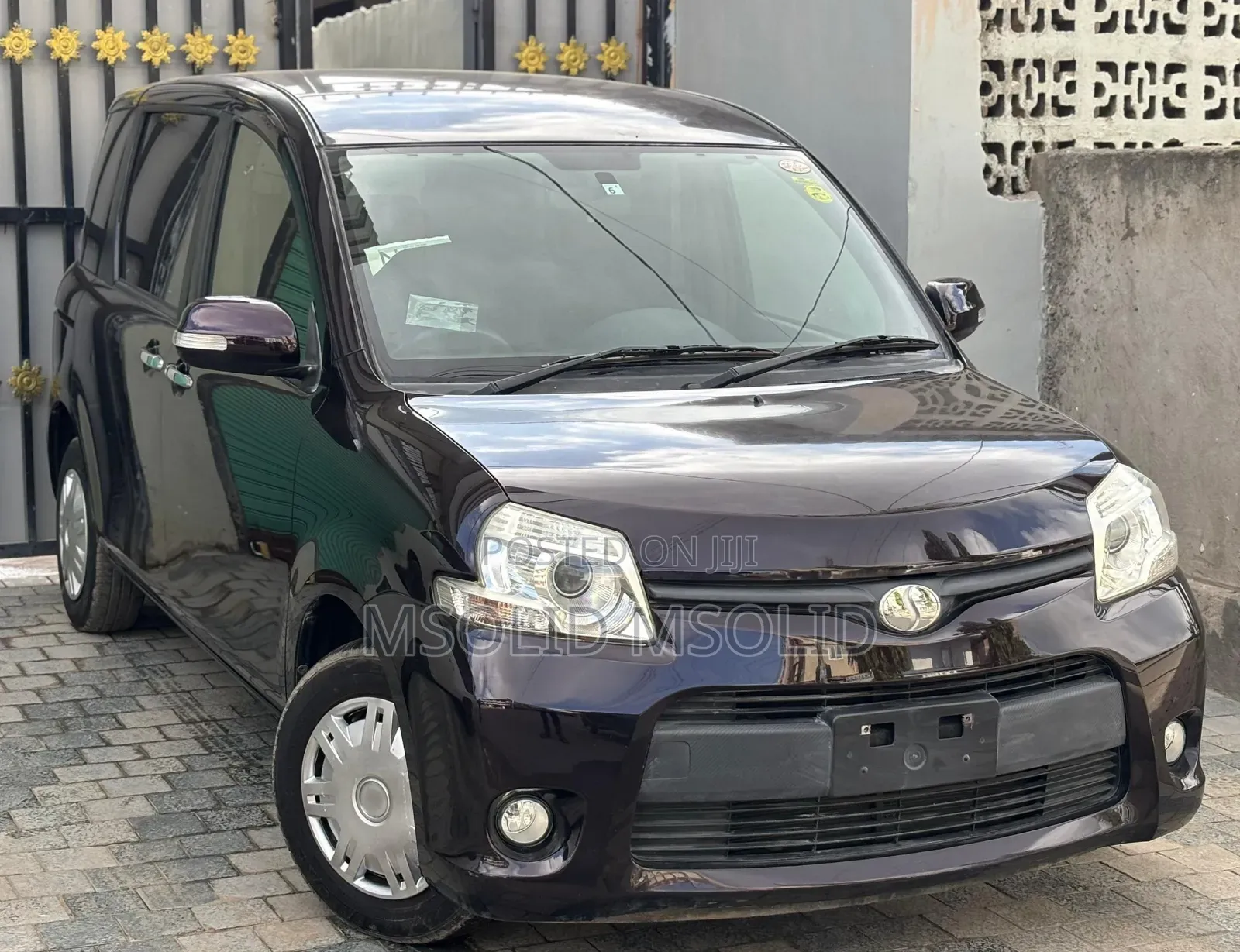 Toyota Sienta 2013 Black