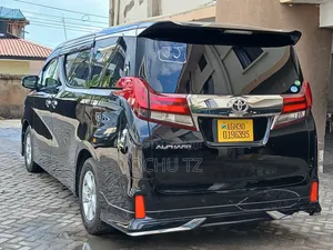 Toyota Alphard 2017 Black