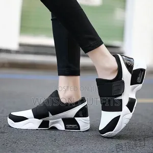Totally Classical Women's Sneakers or Raba Smart Za Kike