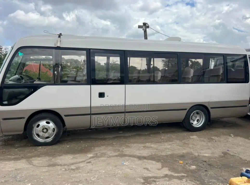 Toyota Coaster 2004 White