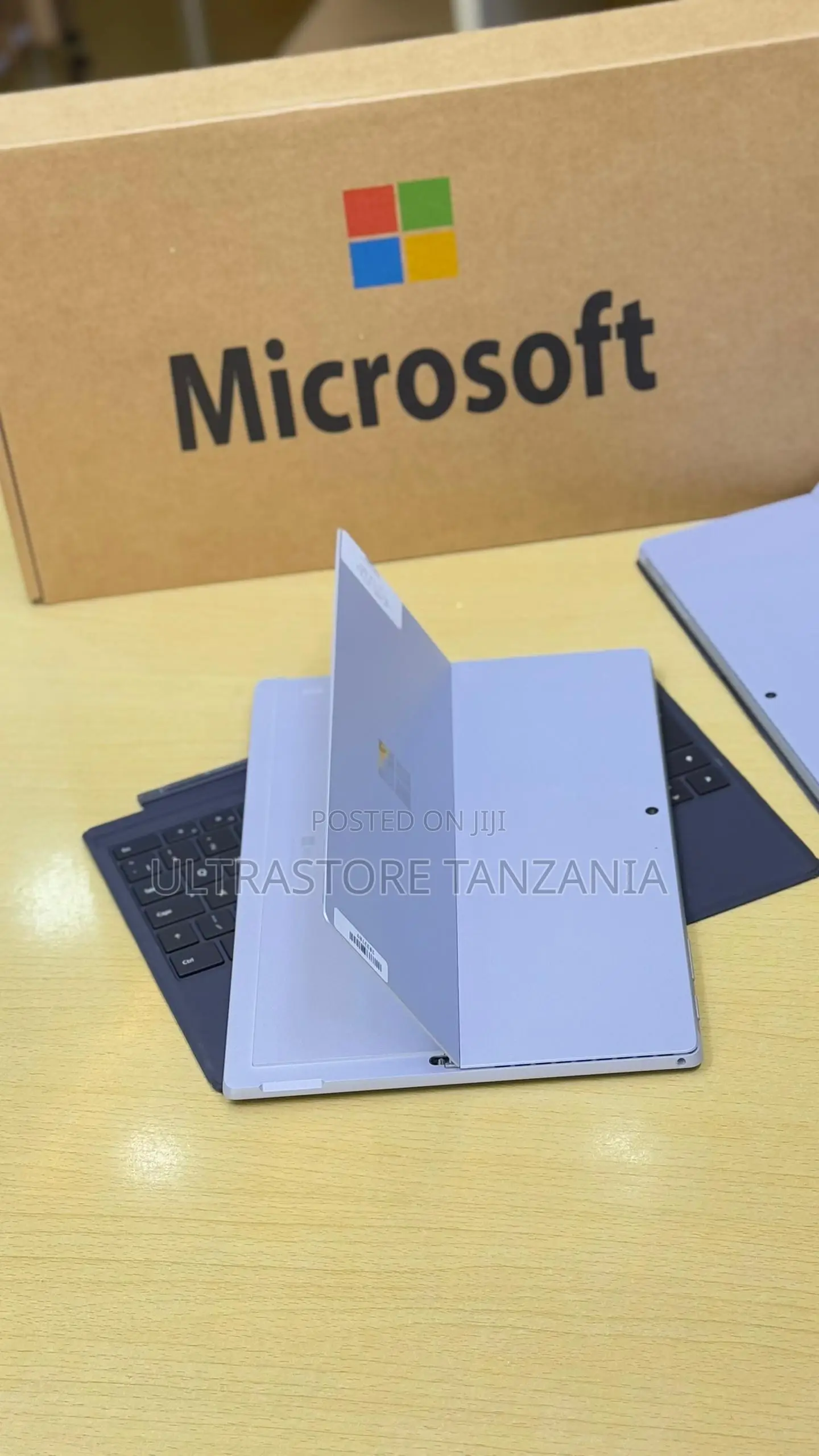 New Laptop Microsoft Surface Pro 7 8GB Intel Core I5 SSD 256GB