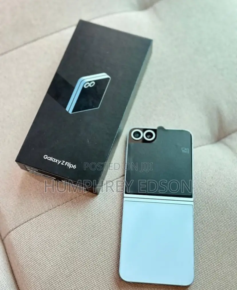 New Samsung Galaxy Z Flip6 256 GB Blue