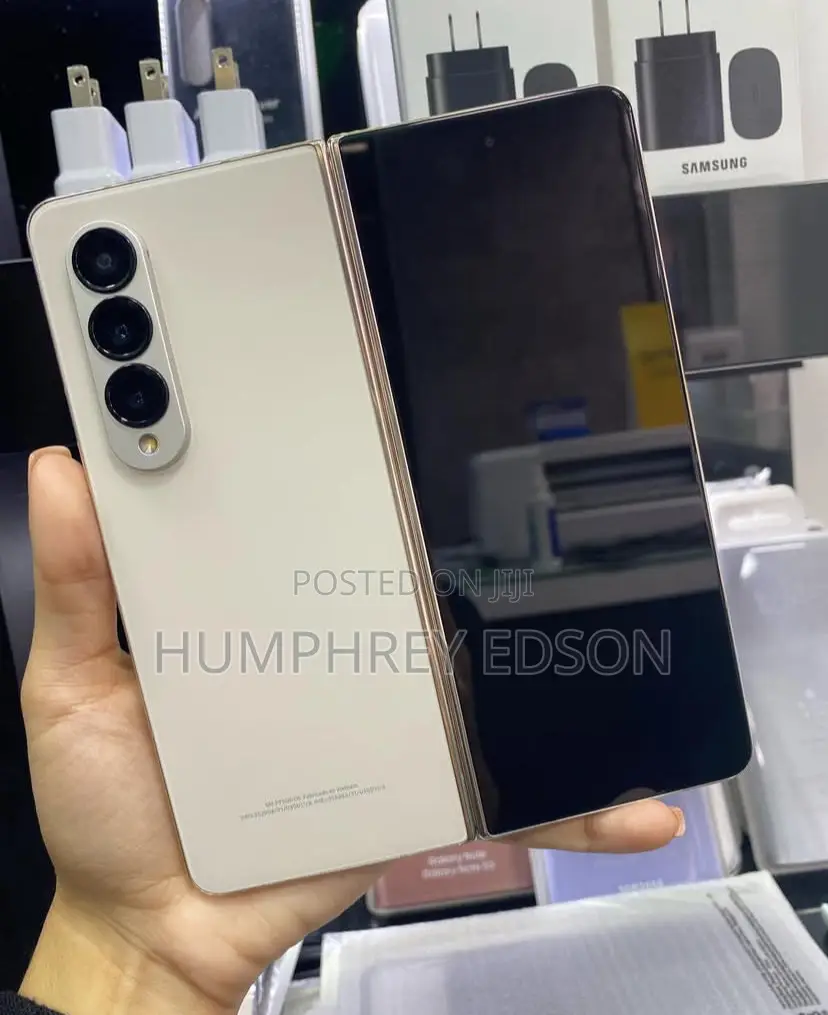 New Samsung Galaxy Z Fold 5 256 GB Gold