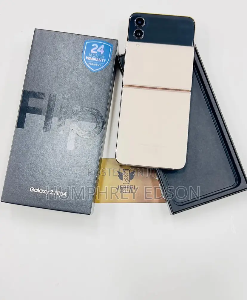 New Samsung Galaxy Z Flip4 256 GB Gold