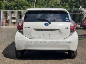 Toyota Aqua 2013 White