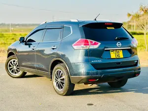 Nissan X-Trail 2015 Blue