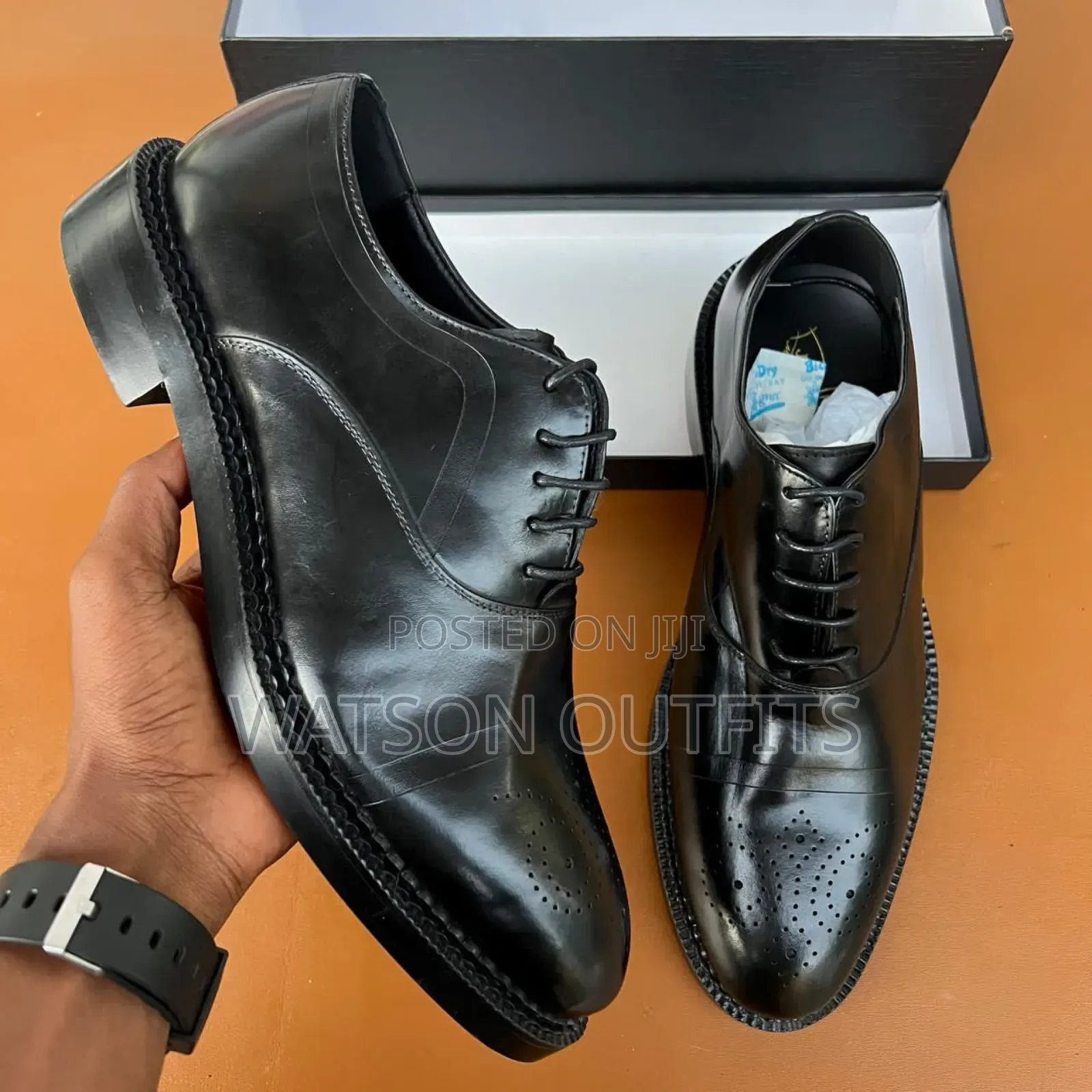 Leather Shoes or Footwears or Viatu Well and Officially Made