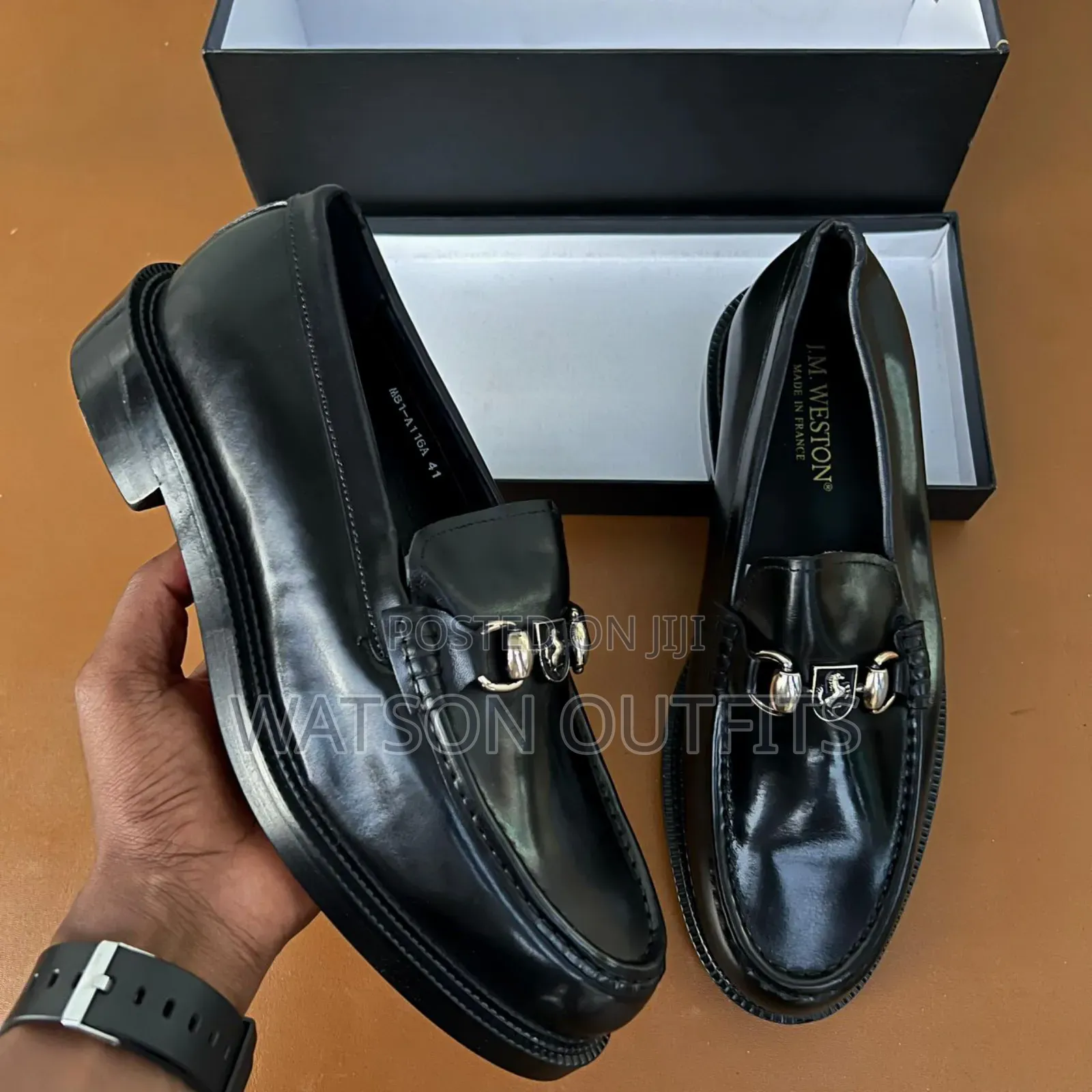 Leather Shoes or Footwears or Viatu Well and Officially Made