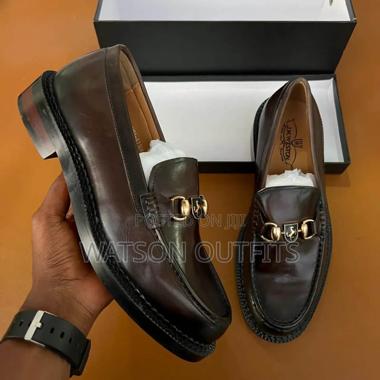 Leather Shoes or Footwears or Viatu Well and Officially Made