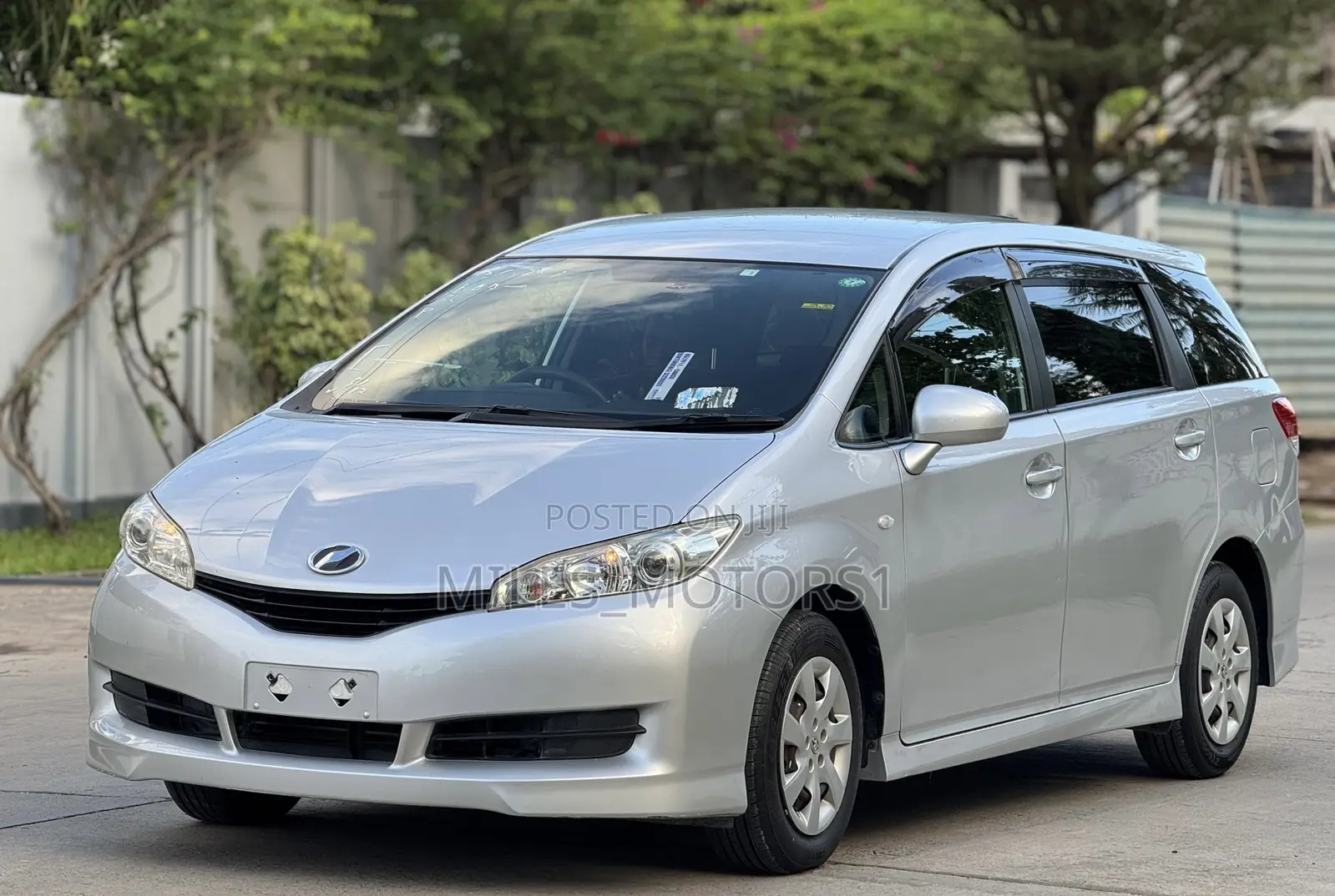 Toyota Wish 2010 Silver