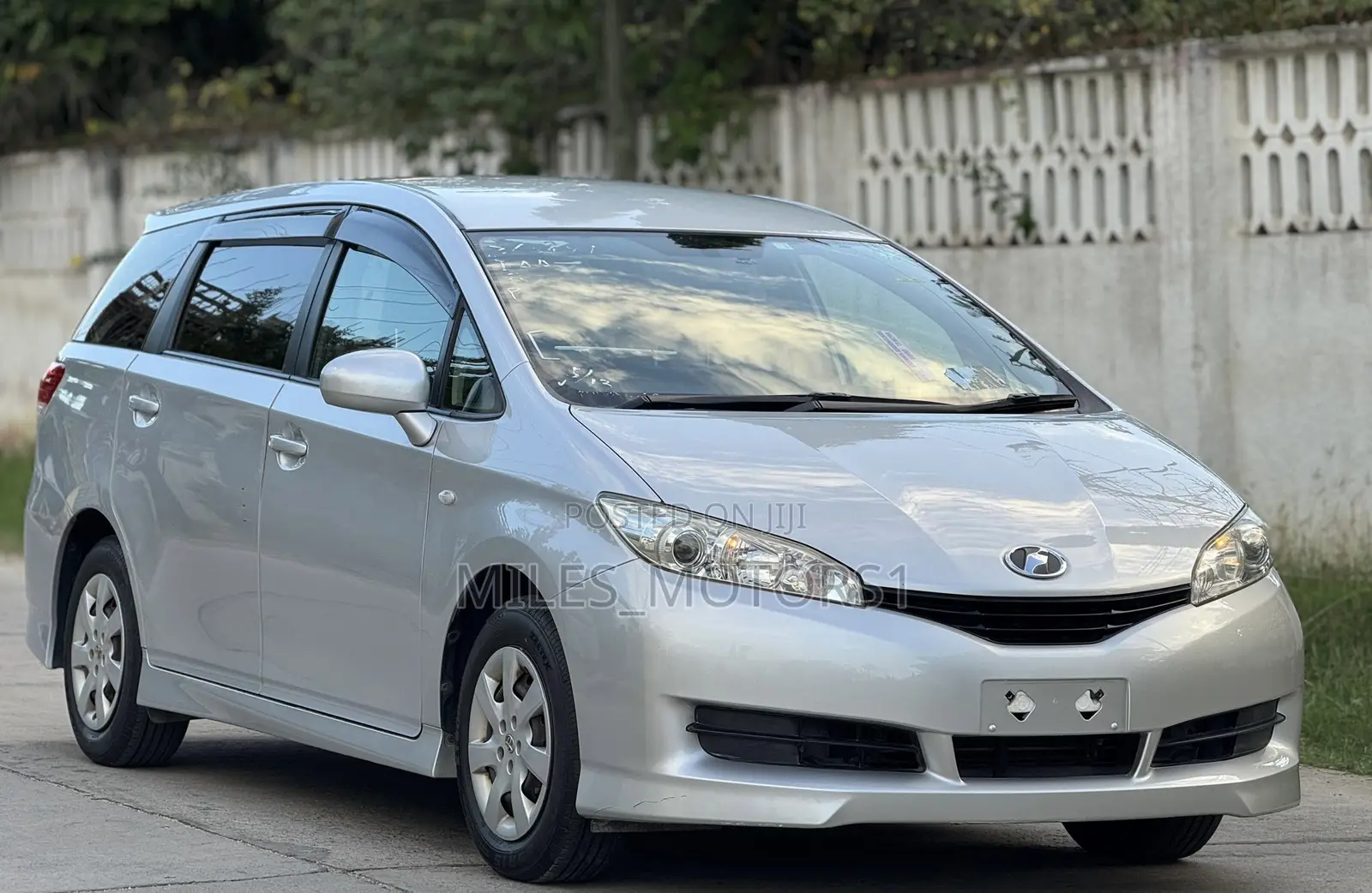 Toyota Wish 2010 Silver