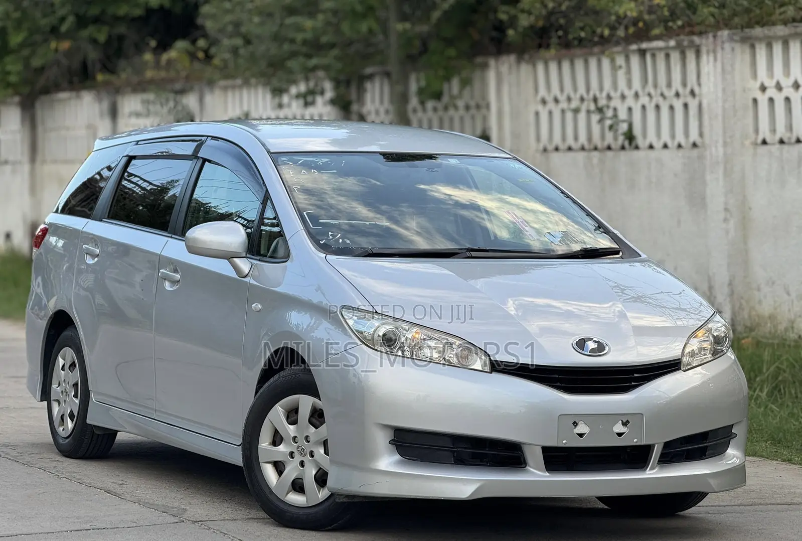 Toyota Wish 2010 Silver