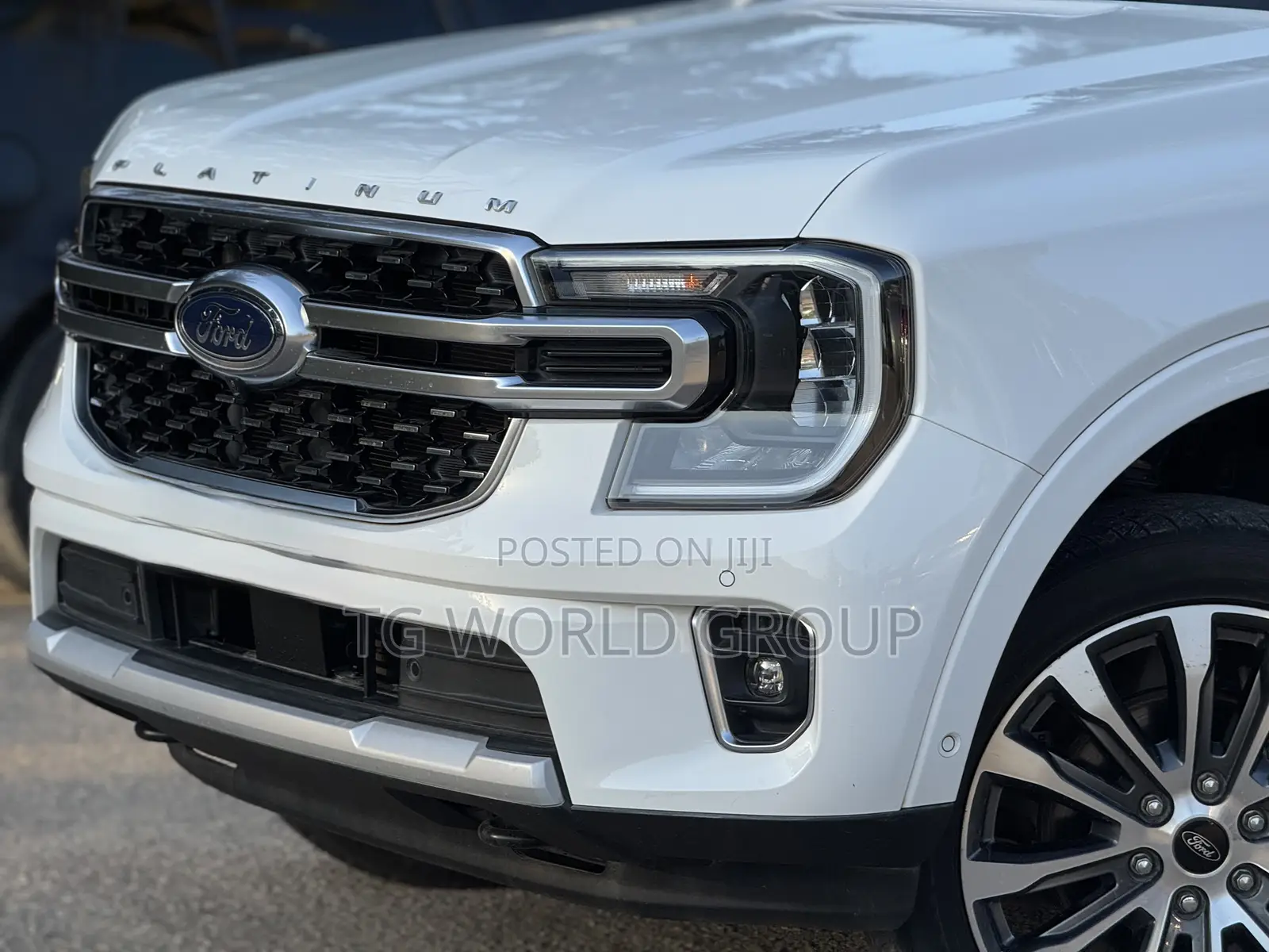 Ford Everest 2024 White