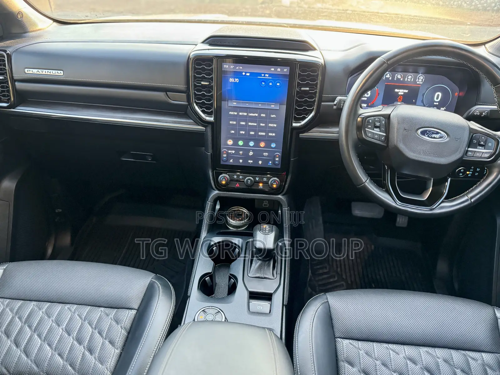 Ford Everest 2024 White