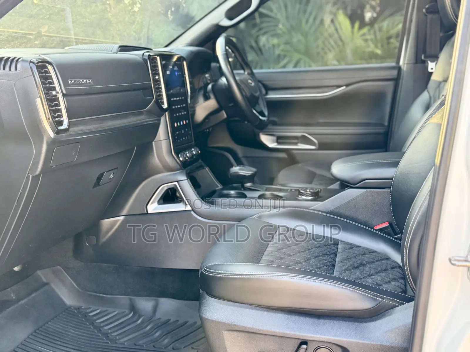 Ford Everest 2024 White