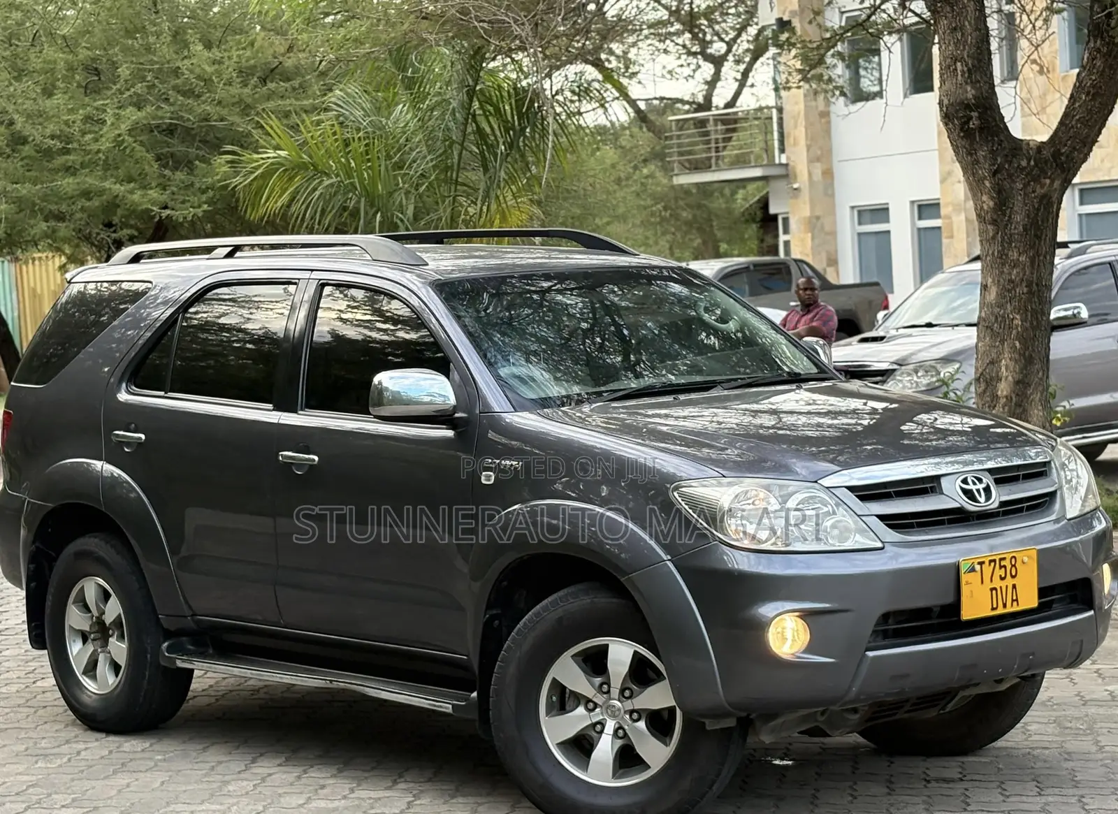 Toyota Fortuner 2006 Gray