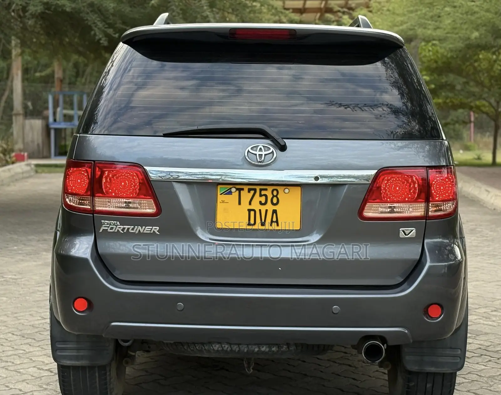 Toyota Fortuner 2006 Gray
