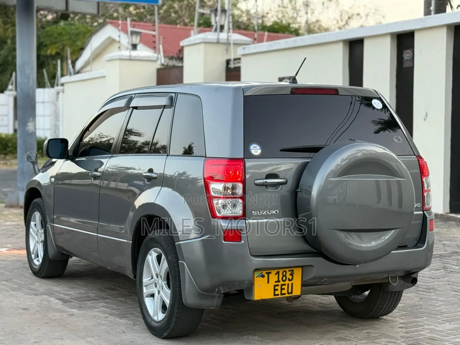 Suzuki Escudo 2013 Gray