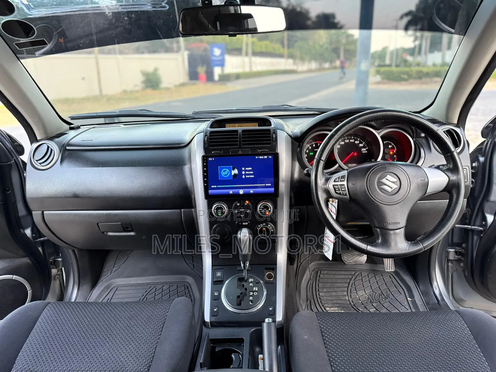 Suzuki Escudo 2013 Gray