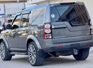 Land Rover Discovery 2014 Gray