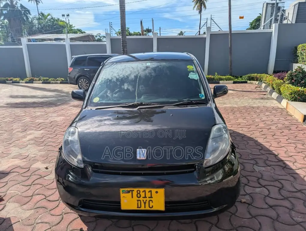 Toyota Passo 2005 Black