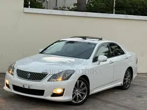 Toyota Crown 2009 White
