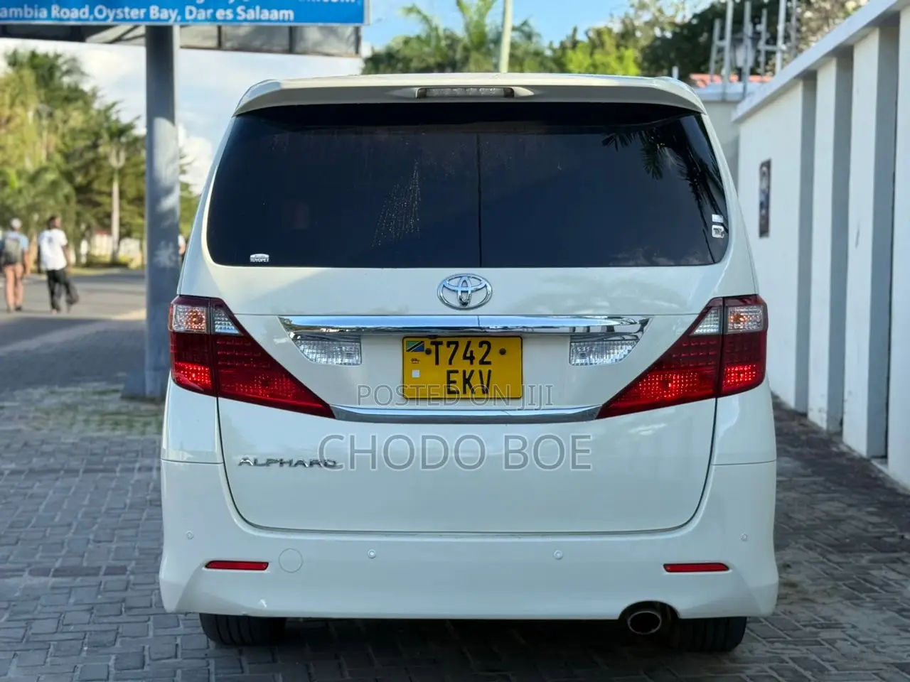 Toyota Alphard 2009 Pearl