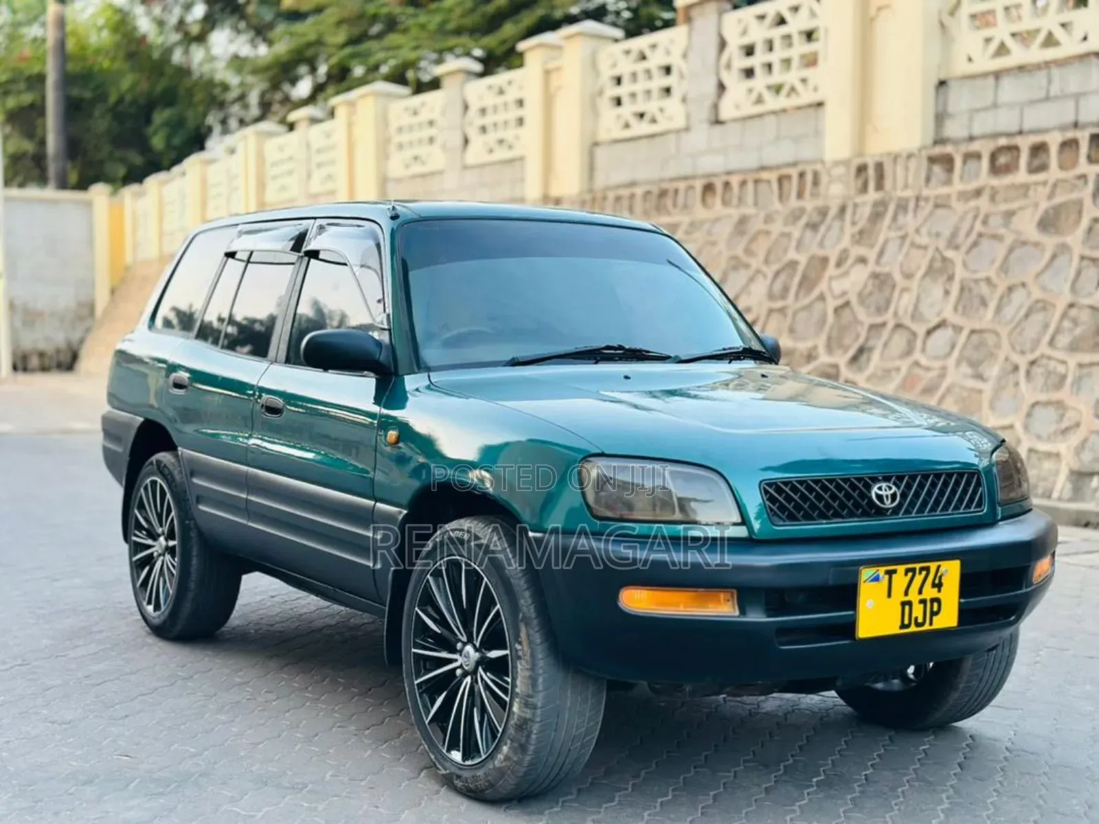 Toyota RAV4 2002 Green