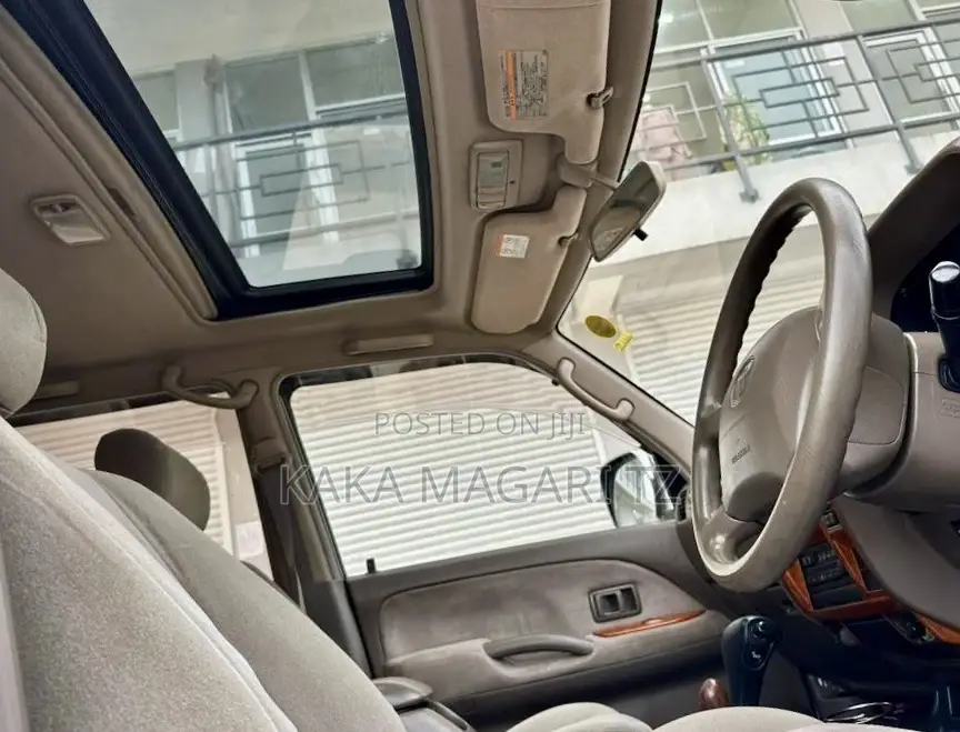 Toyota Land Cruiser Prado 2002 White