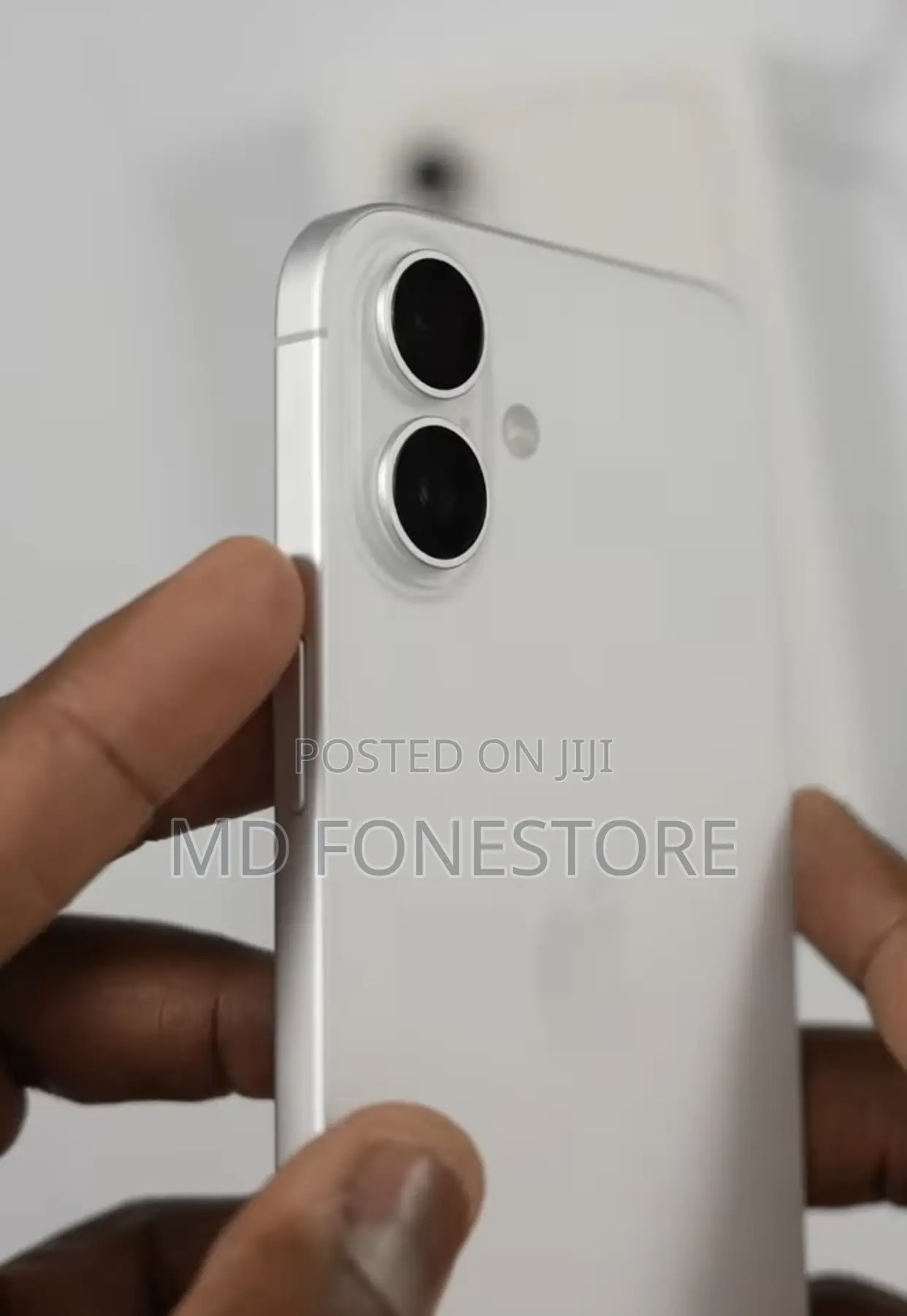 New Apple iPhone 16 128 GB White