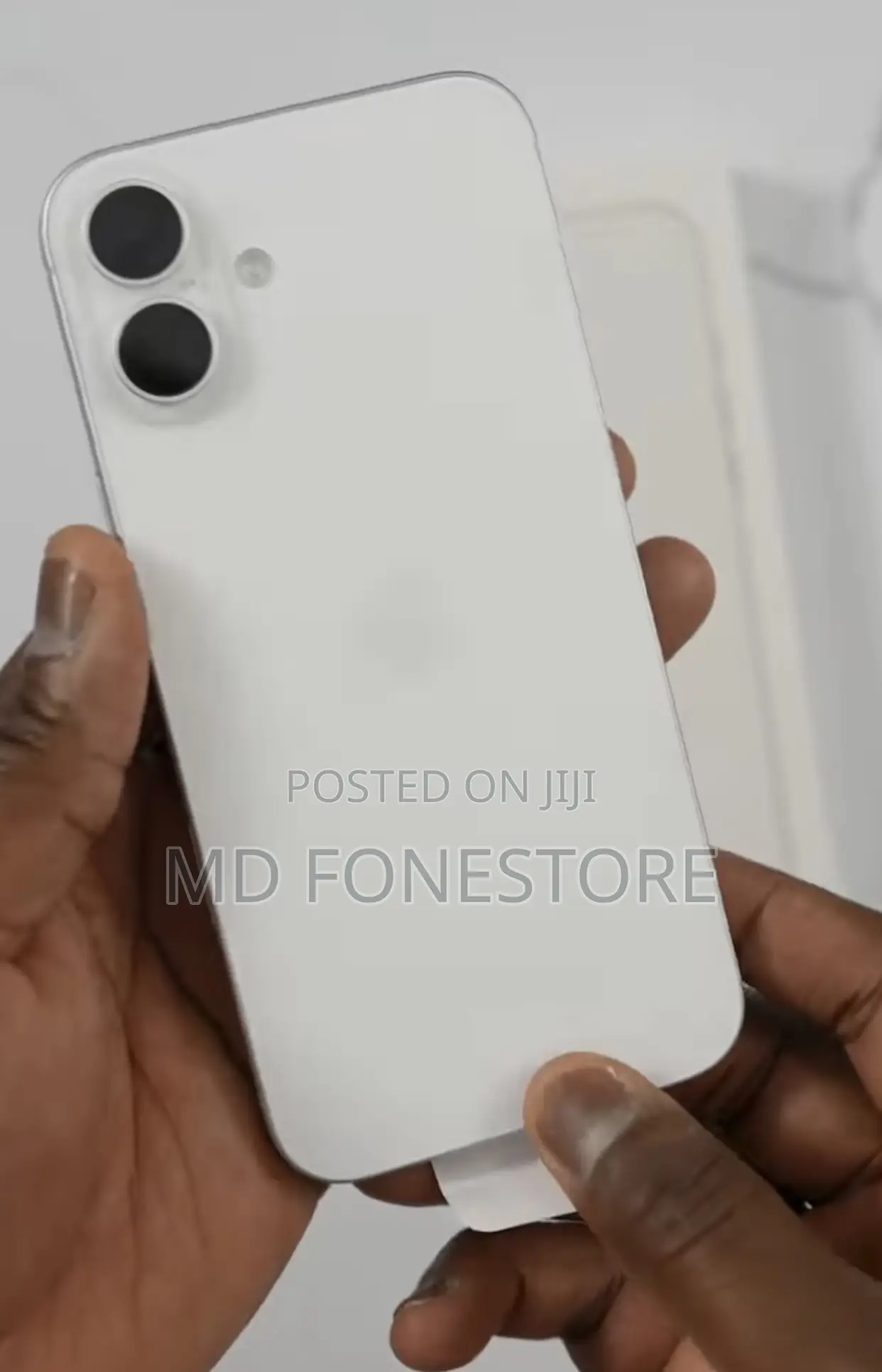 New Apple iPhone 16 128 GB White