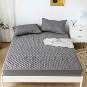 Bedcover With 2 Pillow Cases
